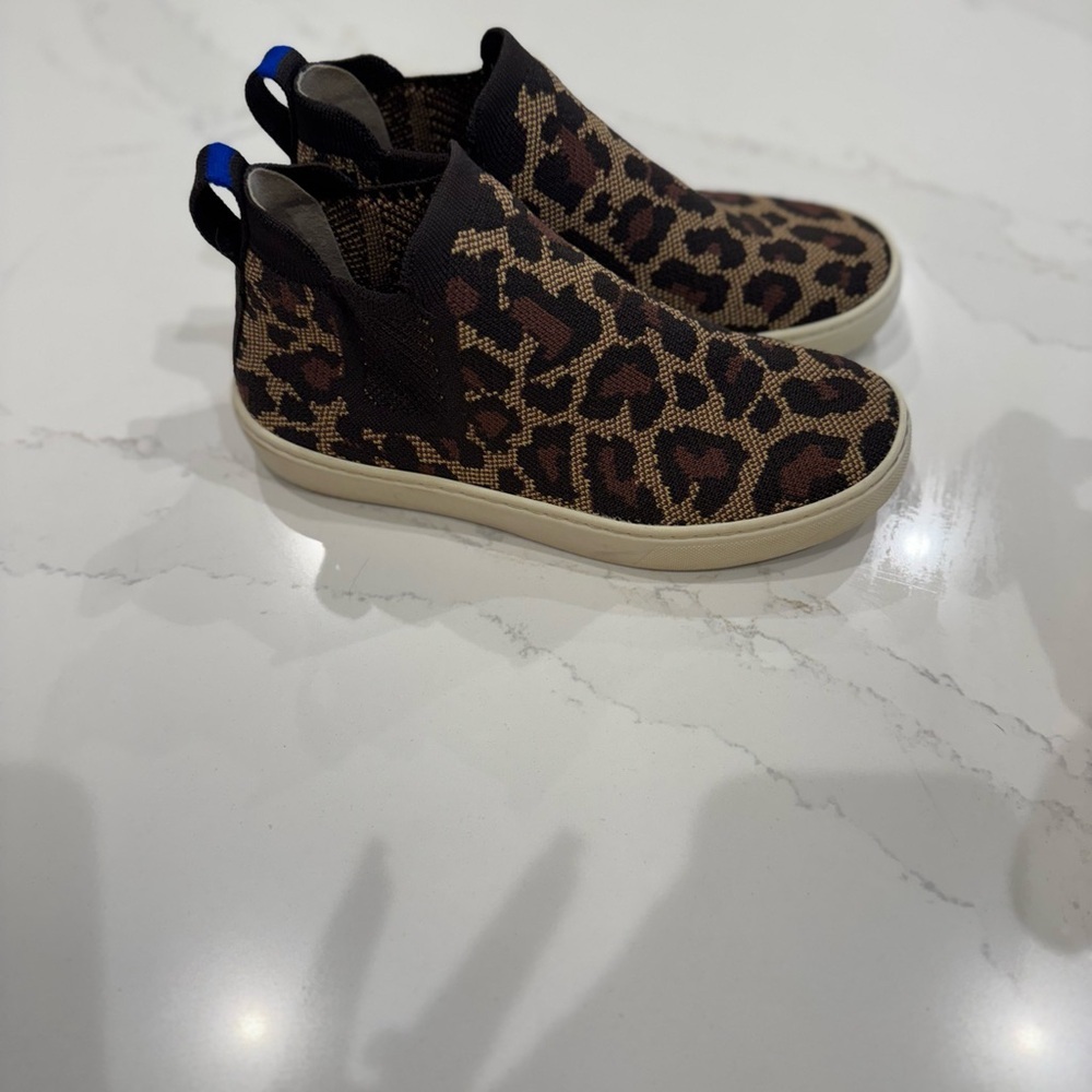 Rothy’s Leopard Print Chelsea boot‎